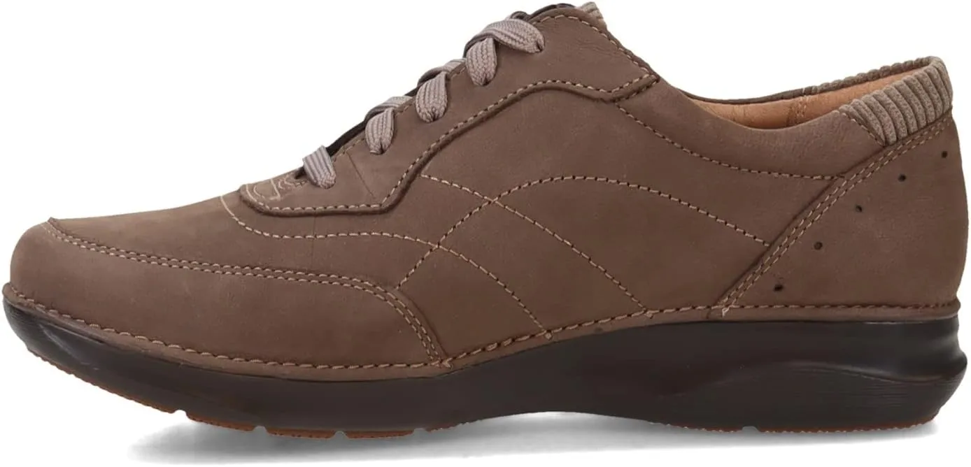 Clarks Women's Appley Tie Oxford