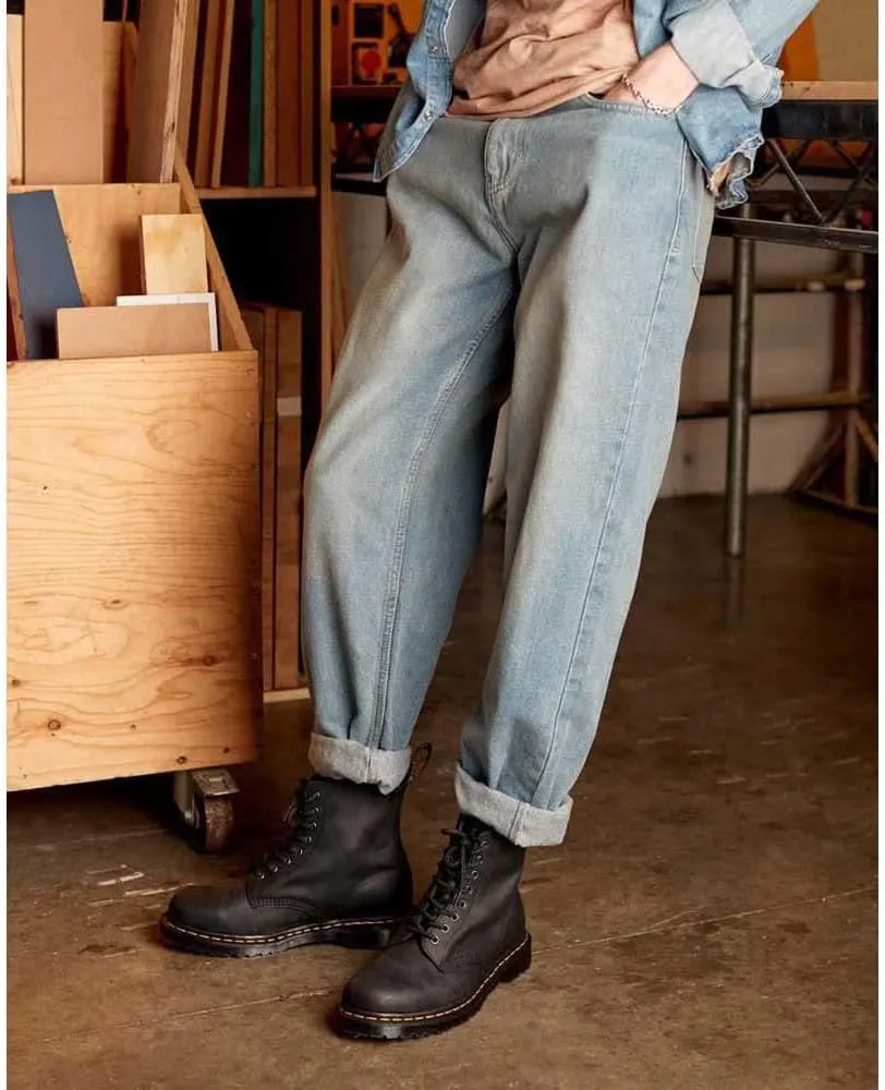 Dr. Martens Men's 1460 Pascal 8 Eye Boot Fashion