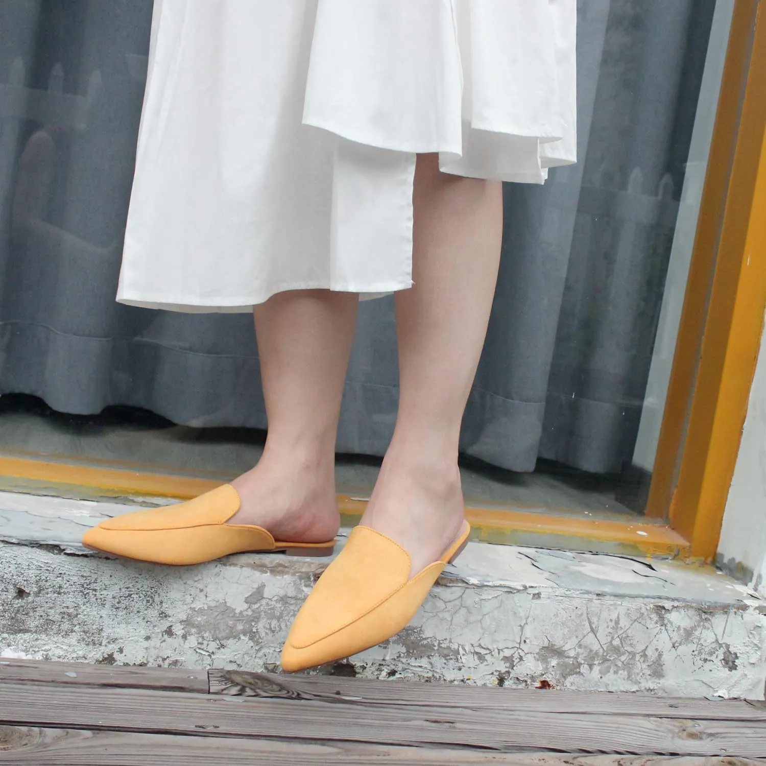 Hawkwell Women's Backless Slip on Slides Comfortable Loafer Shoes Flats Pointed Toe Mules