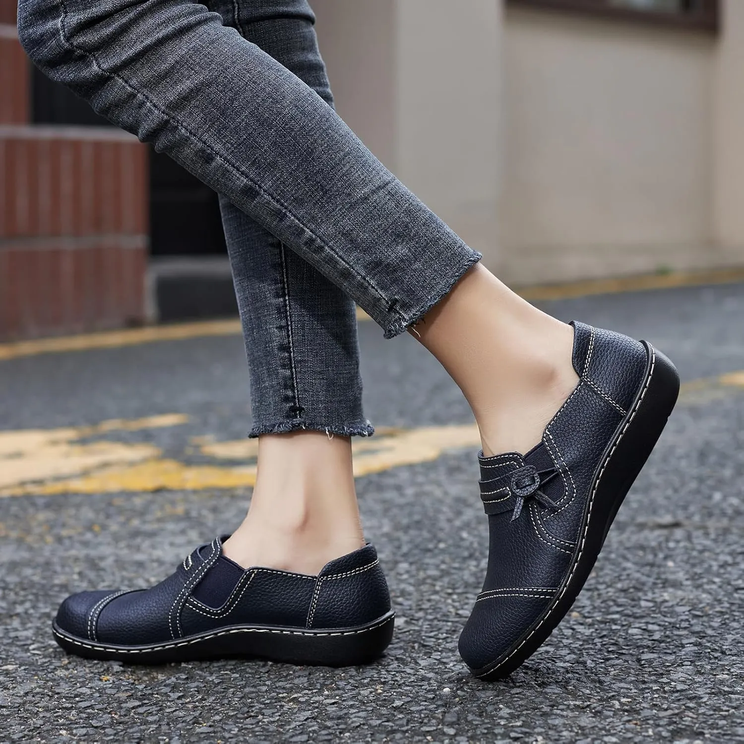 LAZYPOP Women's Classic Comfort Leather Loafers Cute Slip-Ons Casual Dress Shoes Lightweight Walking Flats Everyday Work Shoes
