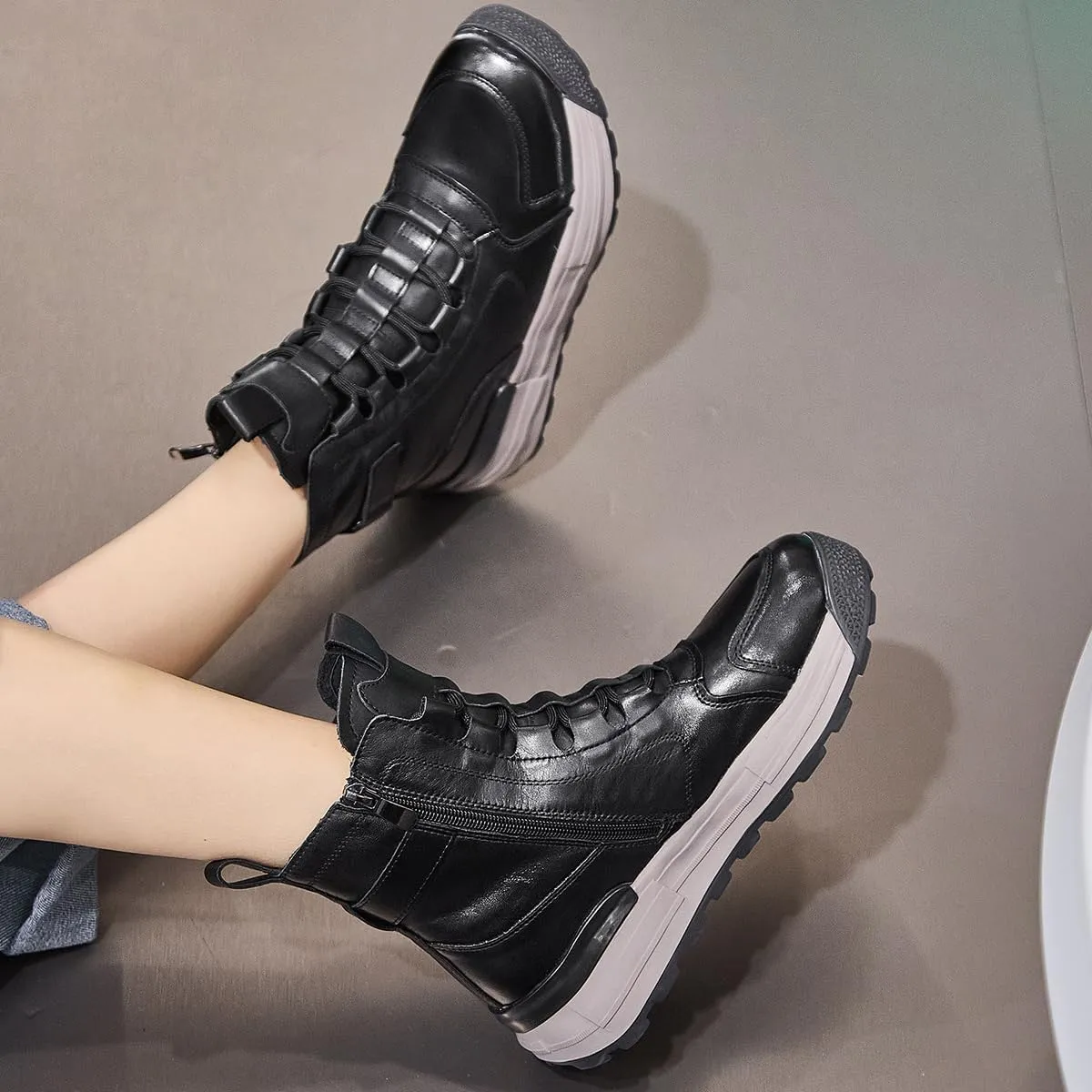 Women's Cowhide Leather Winter Mid Lace-Up Boot Waterproof Platform Anti-Slip Combat Boot Warm Fur Lined Boot Snow Ankle Booties with Padded Collar